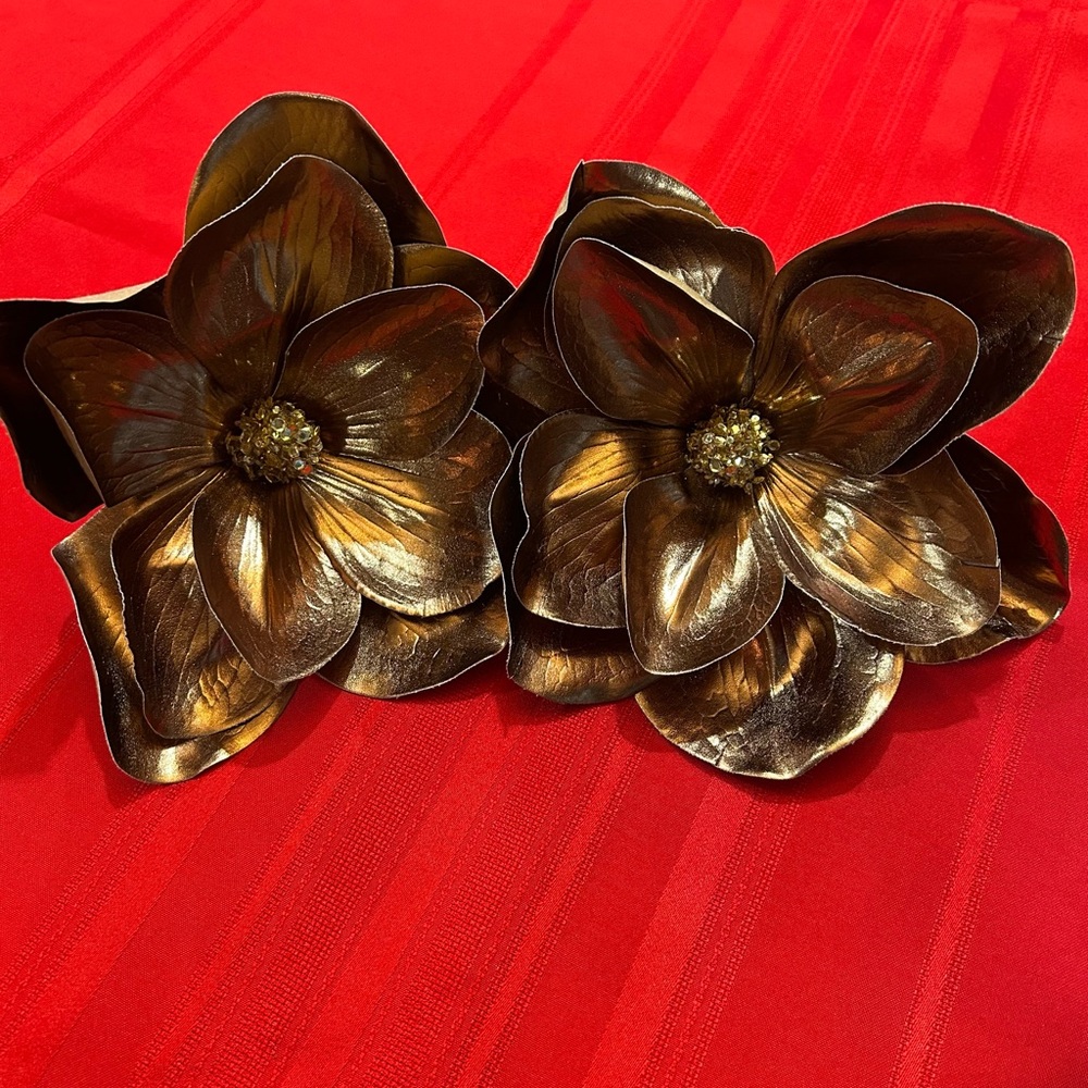 Elegant Bronze Floral Home Accent